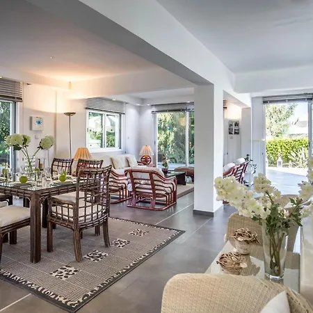 Hibiscus Villa